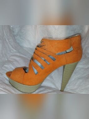 Charlotte Russe Orange Suede Cutout Platform Heel